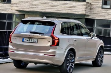 Volvo XC90 T8 eAWD Ultra 2