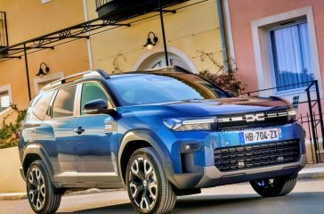 Dacia slår på stort
