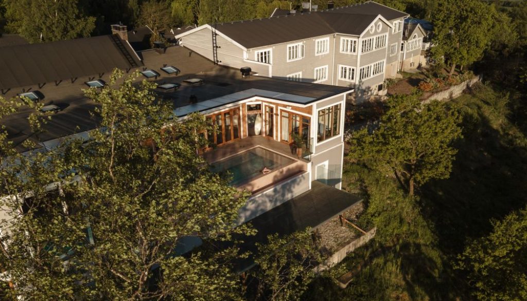 The Lodge